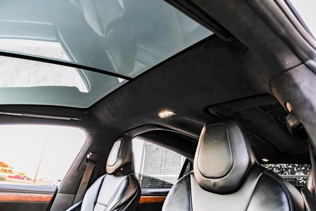 Photo of 2017 Black Tesla Model X