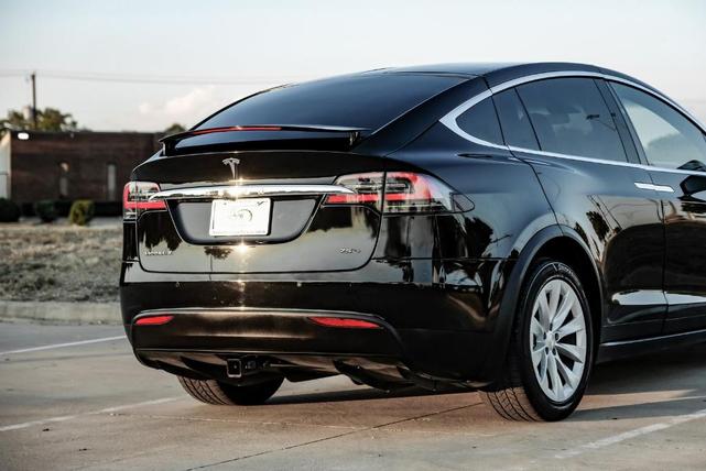 Photo of 2017 Black Tesla Model X