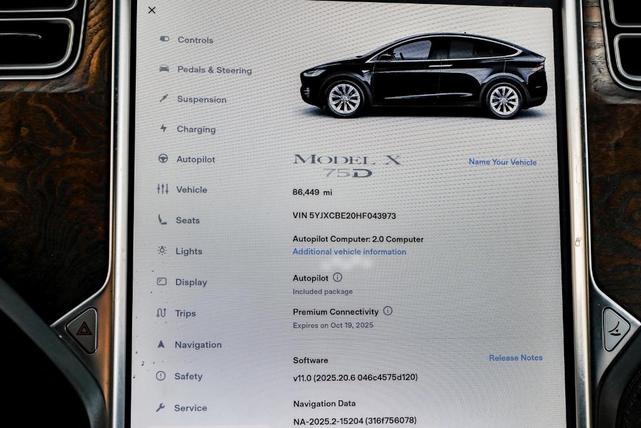 Photo of 2017 Black Tesla Model X