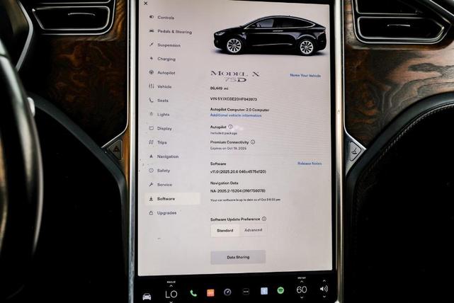 Photo of 2017 Black Tesla Model X