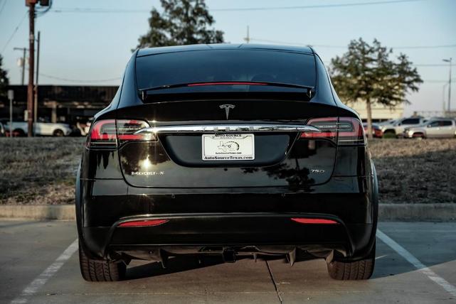 Photo of 2017 Black Tesla Model X