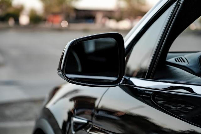Photo of 2017 Black Tesla Model X