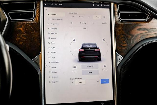 Photo of 2017 Black Tesla Model X