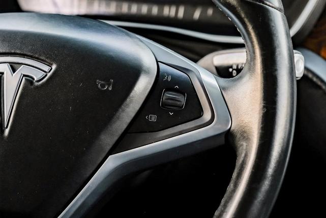 Photo of 2017 Black Tesla Model X