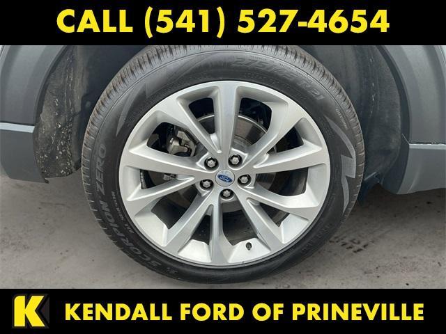 Photo of 2023 Gray Ford Explorer