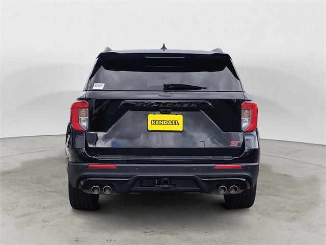 Photo of 2022 Black Ford Explorer