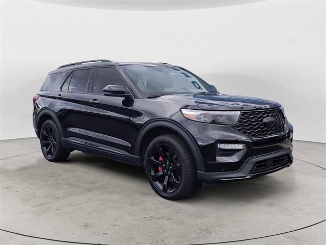 Photo of 2022 Black Ford Explorer