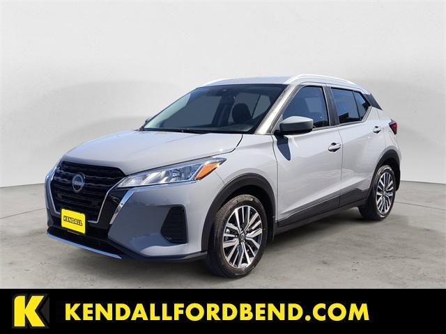 Photo of 2023 Boulder Gray Pearl Nissan Kicks
