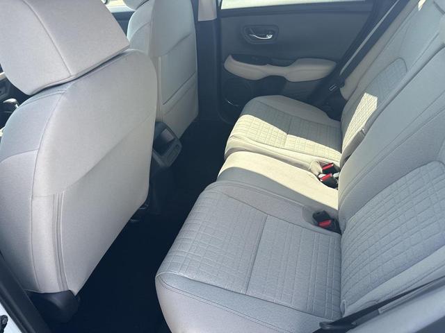 Photo of 2026 Platinum White Pearl Honda HR-V