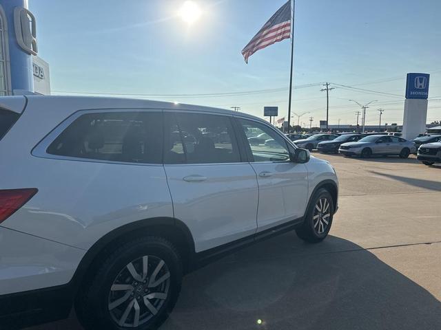 Photo of 2020 Platinum White Pearl Honda Pilot