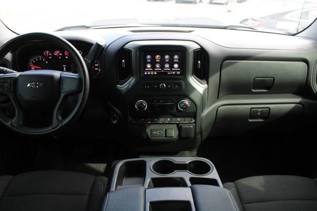 Photo of 2024 Black Chevrolet Silverado 1500