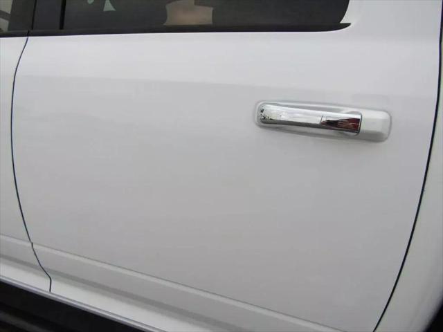 Photo of 2015 Bright White Clearcoat RAM 2500