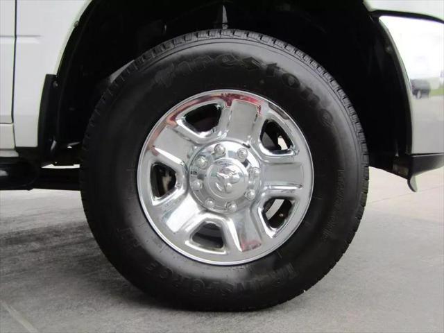 Photo of 2015 Bright White Clearcoat RAM 2500