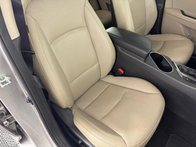 Photo of 2014 Silver Kia Optima