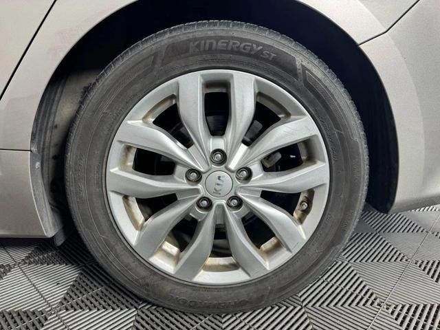 Photo of 2014 Silver Kia Optima