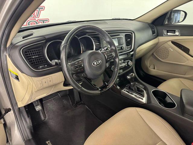 Photo of 2014 Silver Kia Optima
