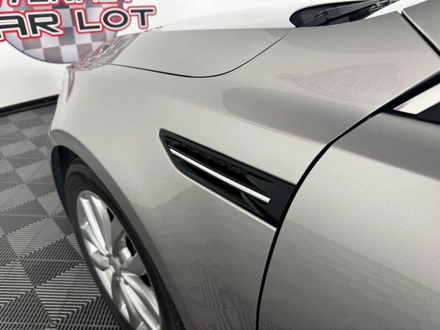 Photo of 2014 Silver Kia Optima