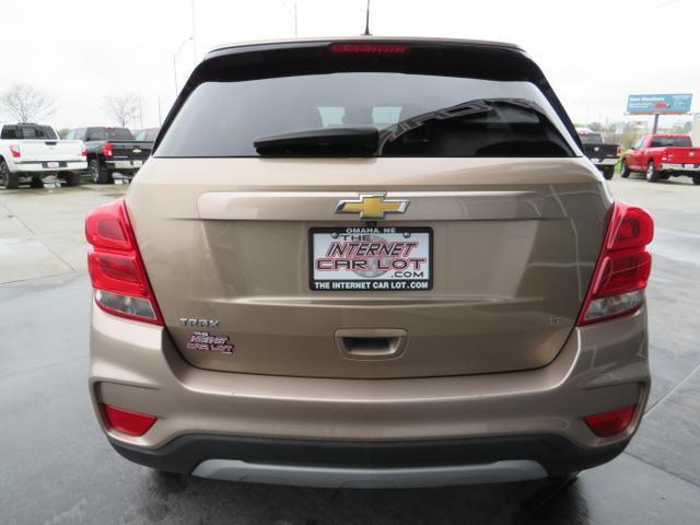Photo of 2018 Gold Chevrolet Trax