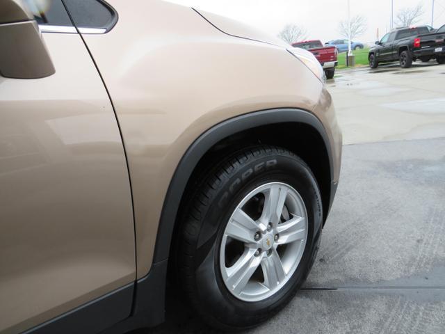 Photo of 2018 Gold Chevrolet Trax