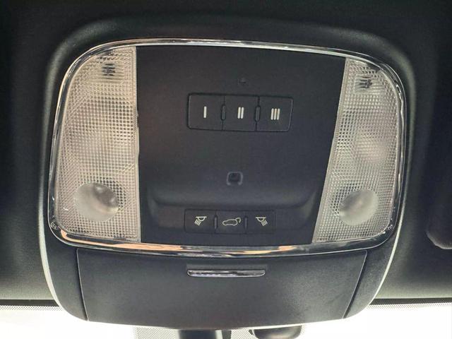 Photo of 2018 Gray Jeep Grand Cherokee