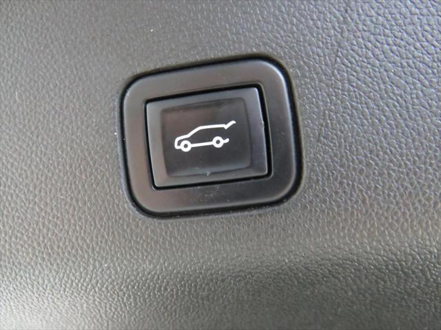 Photo of 2022 Black GMC Yukon XL