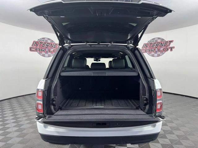 Photo of 2021 White Land Rover Range Rover