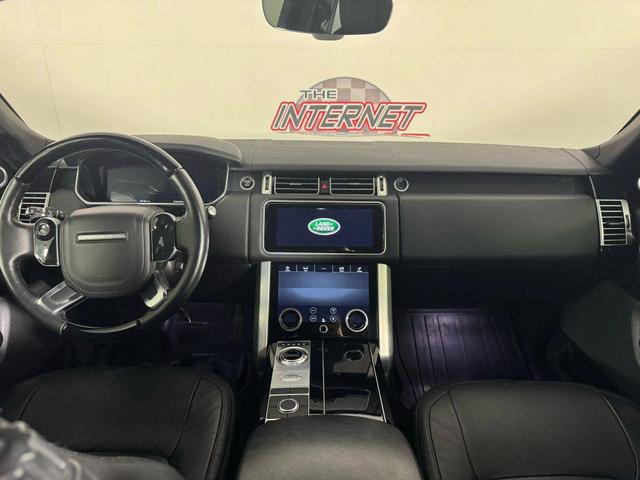 Photo of 2021 White Land Rover Range Rover