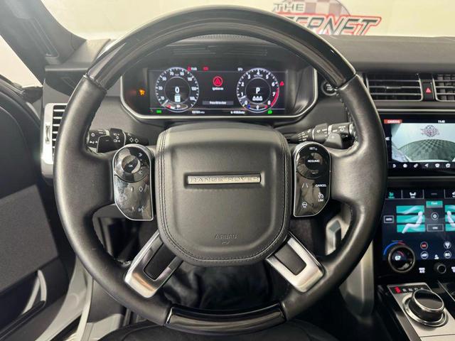 Photo of 2021 White Land Rover Range Rover