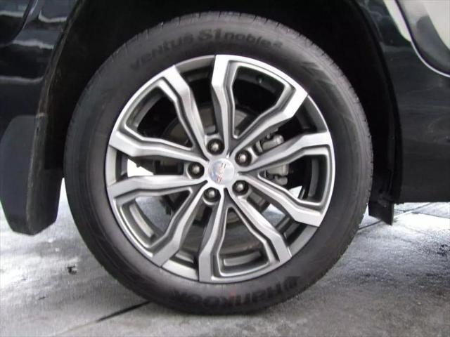 Photo of 2018 Ebony Twilight Metallic GMC Terrain