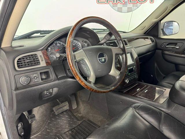 Photo of 2011 White GMC Sierra 1500