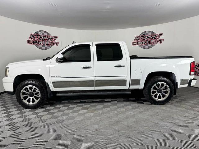 Photo of 2011 White GMC Sierra 1500