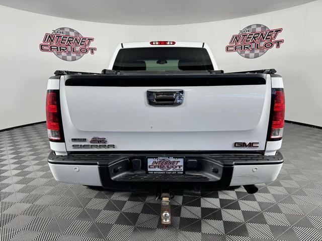 Photo of 2011 White GMC Sierra 1500