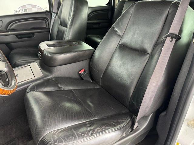 Photo of 2011 White GMC Sierra 1500