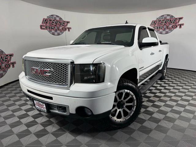 Photo of 2011 White GMC Sierra 1500