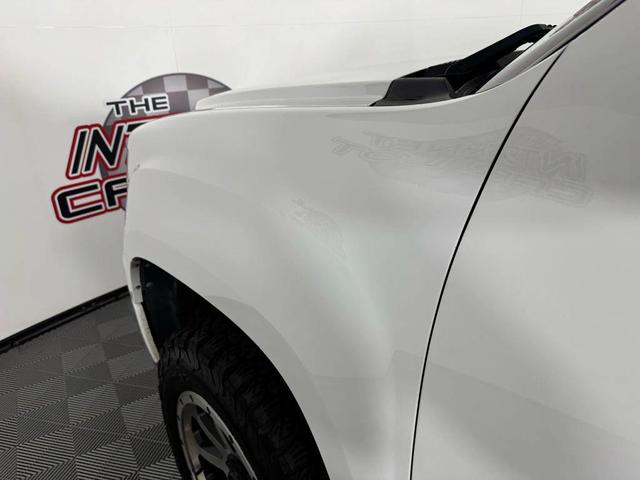 Photo of 2011 White GMC Sierra 1500