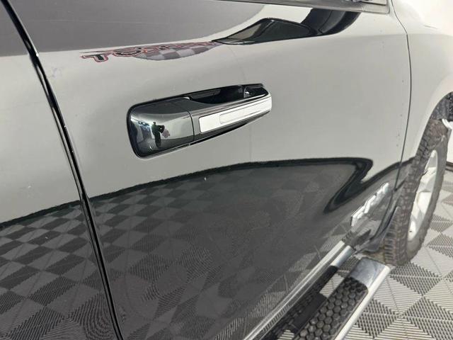 Photo of 2019 Black RAM 1500