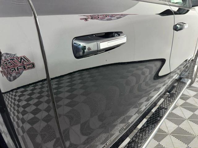 Photo of 2019 Black RAM 1500