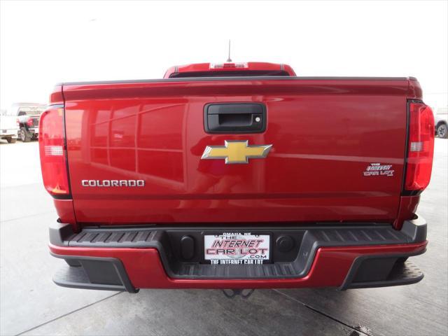 Photo of 2015 Red Chevrolet Colorado