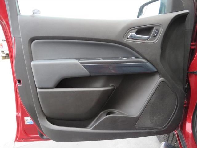 Photo of 2015 Red Chevrolet Colorado