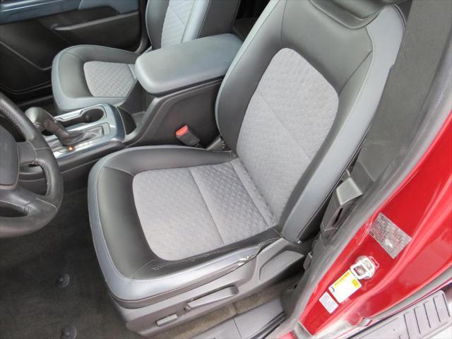 Photo of 2015 Red Chevrolet Colorado