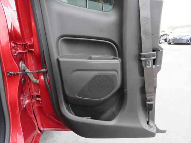 Photo of 2015 Red Chevrolet Colorado