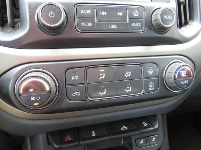 Photo of 2015 Red Chevrolet Colorado