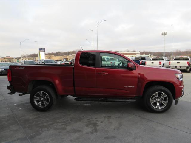Photo of 2015 Red Chevrolet Colorado