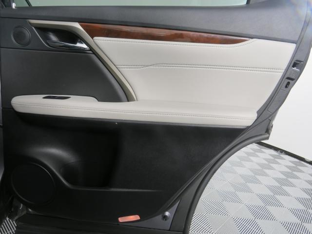 Photo of 2016 Silver Lexus RX 350
