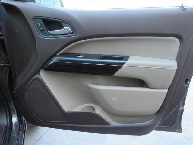 Photo of 2019 Gray GMC Canyon