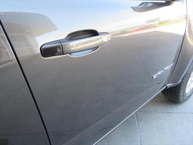 Photo of 2019 Gray GMC Canyon