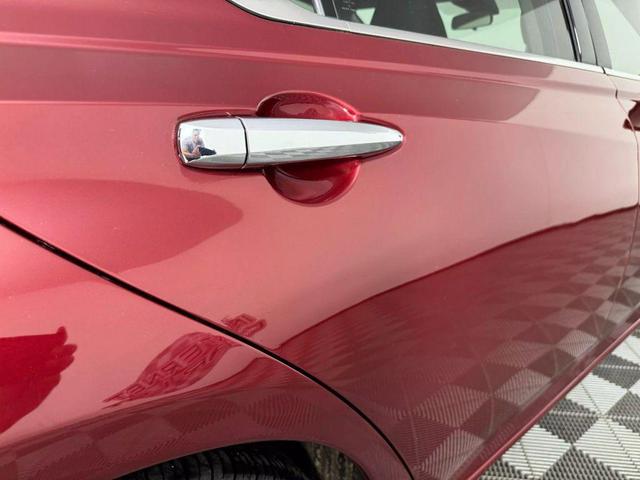 Photo of 2021 Red Nissan Altima