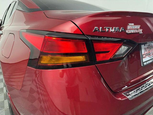 Photo of 2021 Red Nissan Altima