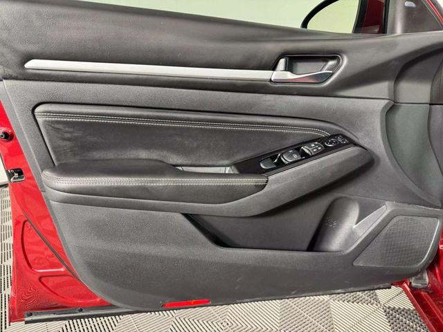 Photo of 2021 Red Nissan Altima