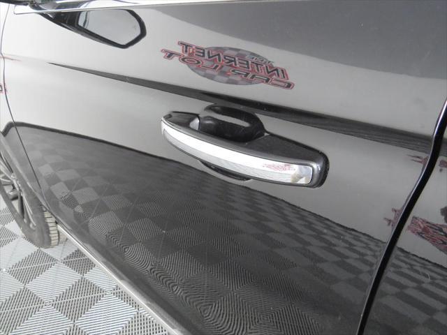 Photo of 2021 Black Ford Expedition Max
